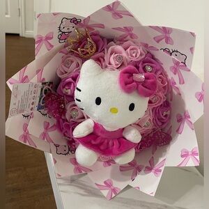 Hello Kitty bouquet